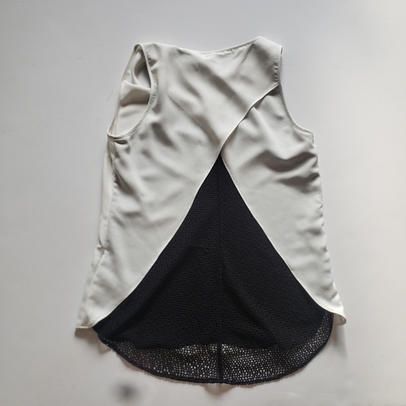 Cabi Domino Split Back Blouse Tank Top Shirt small - Picture 3 of 7